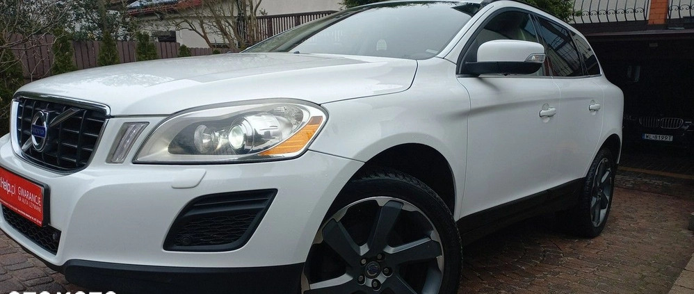 Volvo XC 60 cena 50900 przebieg: 246000, rok produkcji 2013 z Piaski małe 781